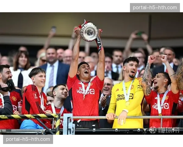 升班马科莫崛起之路：资本、战术与年轻球员的完美结合